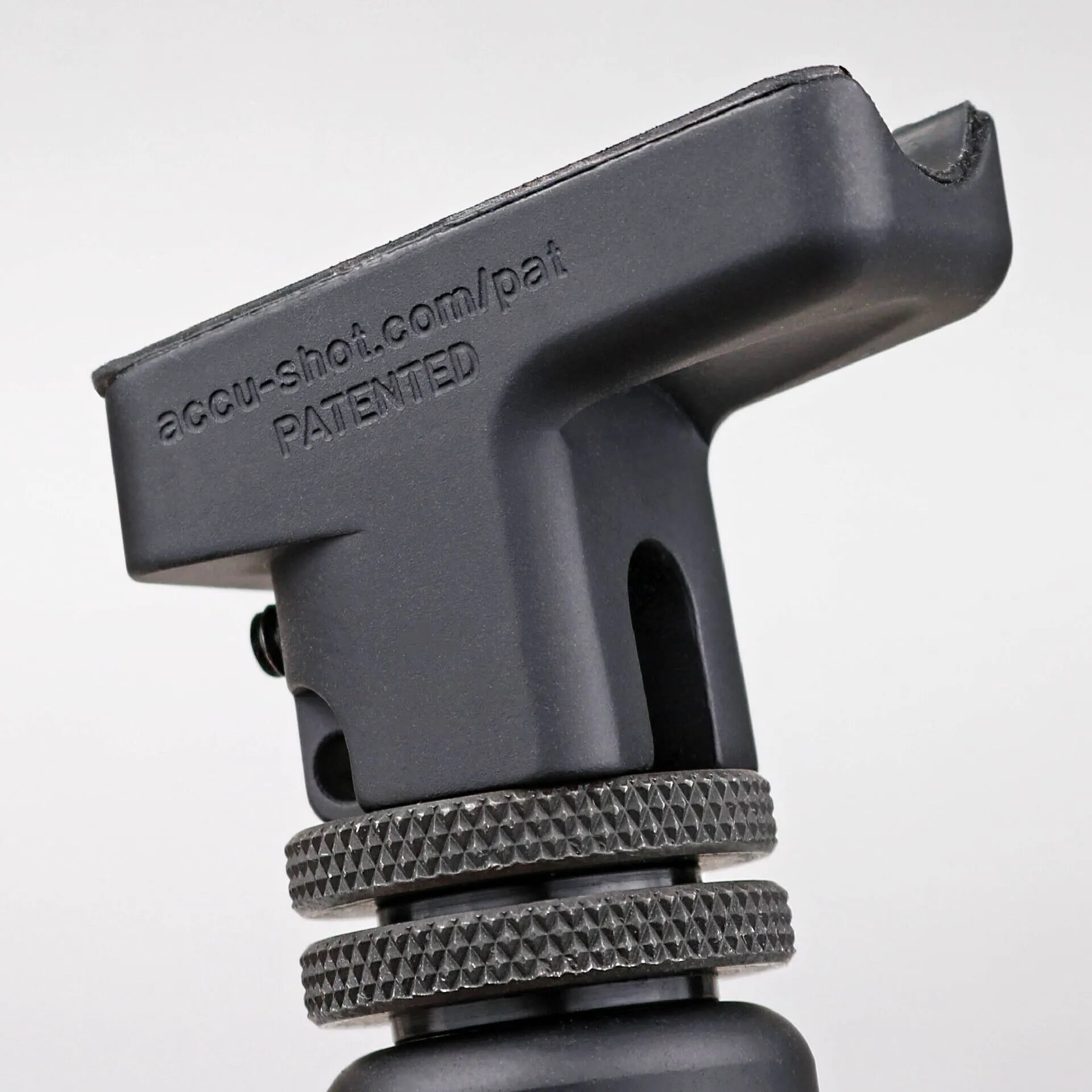 BT05-QK - Mid-Height Sling Stud Mount Accu-Shot Precision Monopod - Image 2
