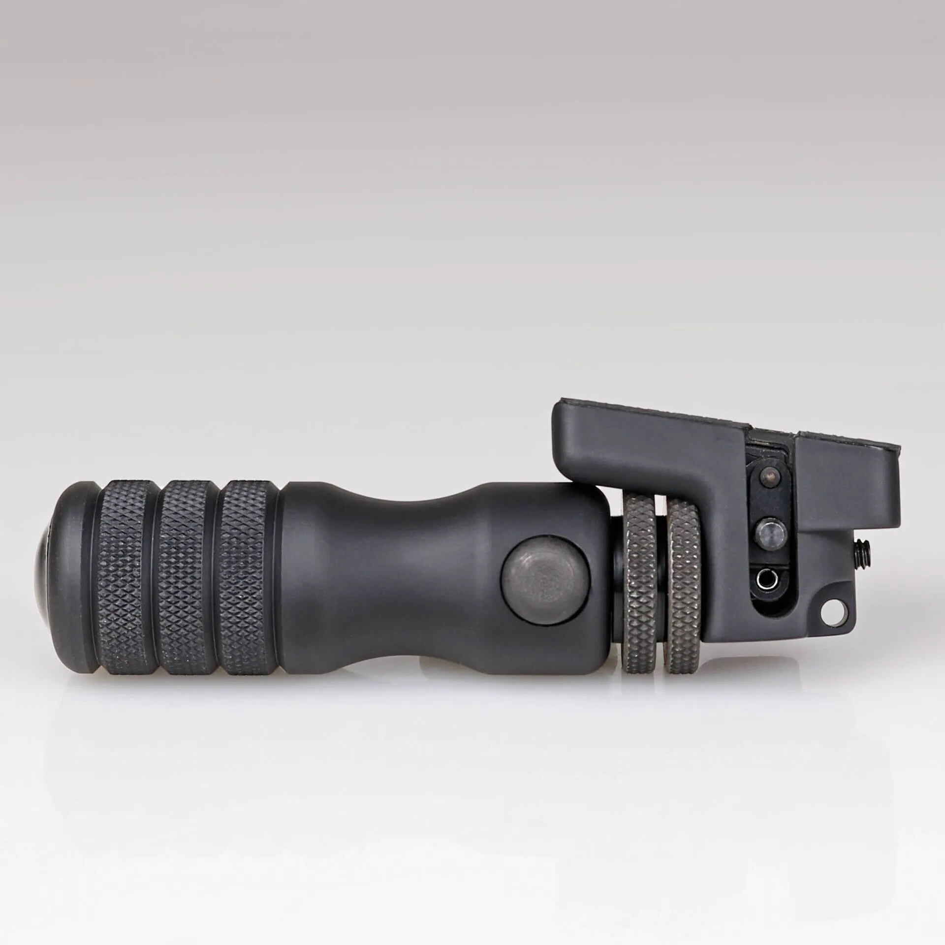 BT05-QK - Mid-Height Sling Stud Mount Accu-Shot Precision Monopod - Image 3