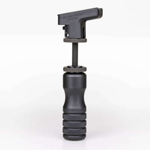 BT05-QK - Mid-Height Sling Stud Mount Accu-Shot Precision Monopod - Image 4
