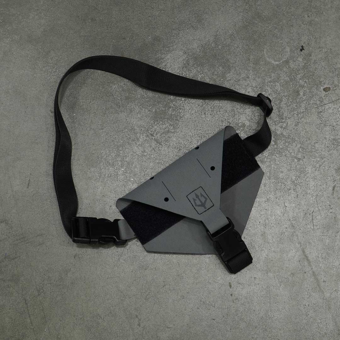 TRAUMA-BURRITO-FANNYPACK-WOLFGREY_163dd697-eba7-494e-a336-d63c02b7e132.jpg