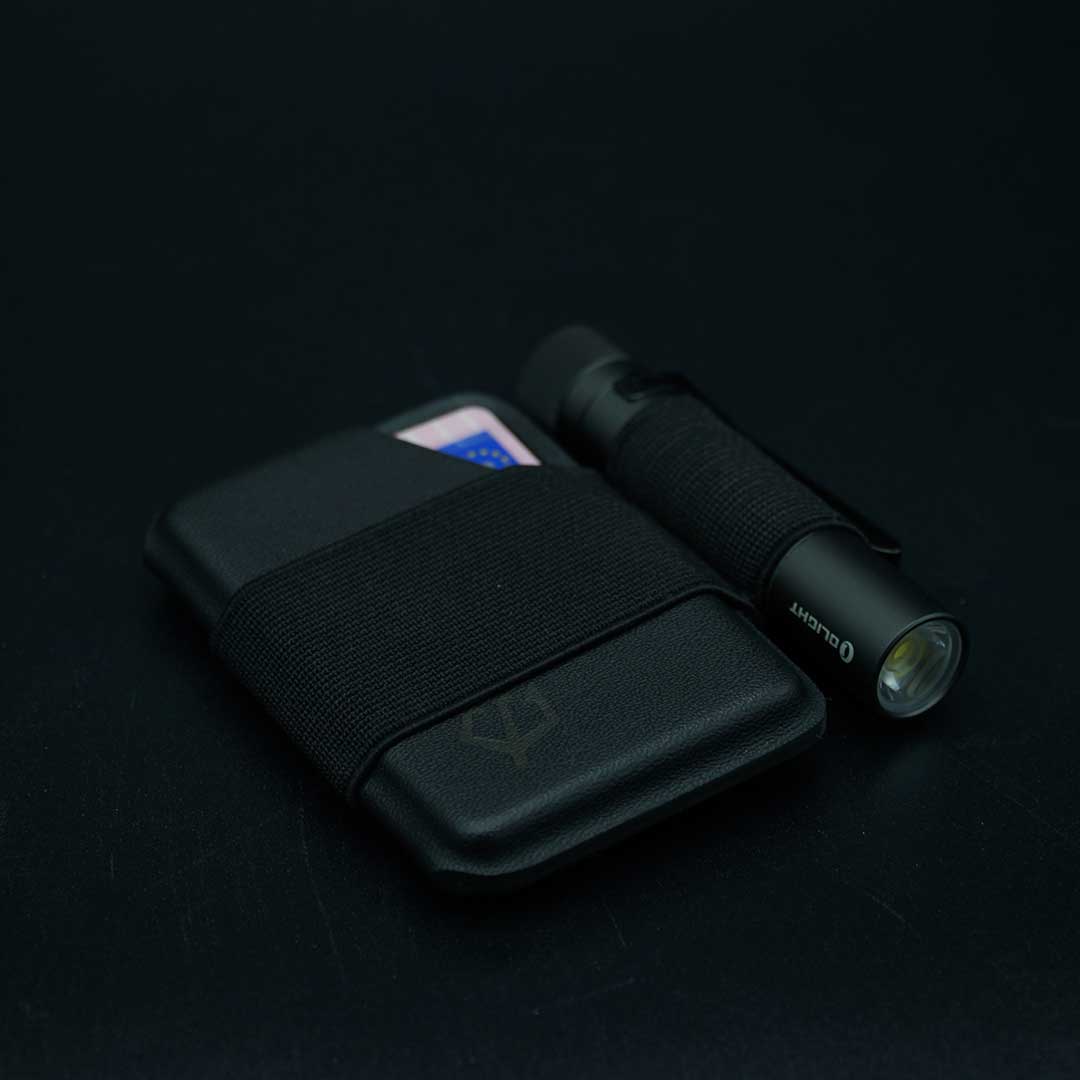 Black-Trident-Kydex-EDC-Wallet-black-loop-lamp-driver.jpg