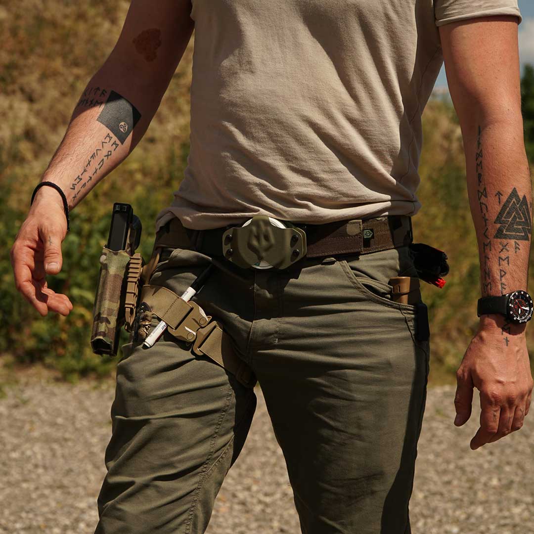 Black-Trident-Kydex-Snus-Carrier-range-belt-olive.jpg