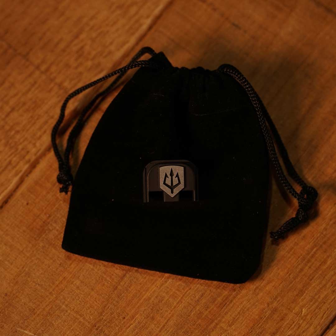 Black-Trident-Backplate-Glock-pouch.jpg